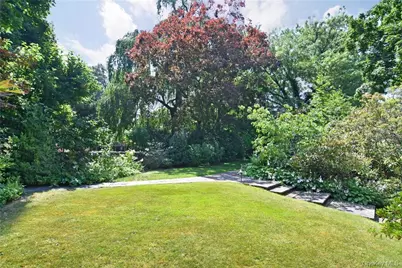 247 Pelhamdale Avenue, Pelham, NY 10803 - Photo 7