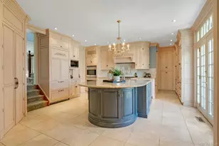 247 Pelhamdale Ave, Pelham, NY 10803 - Photo 15