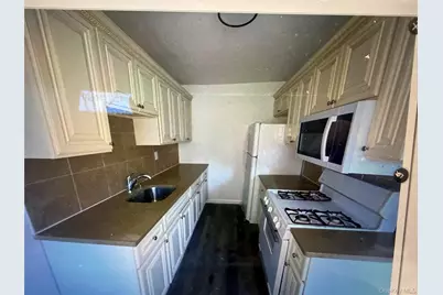 5A Hemlock Drive, Bay Shore, NY 11706 - Photo 7