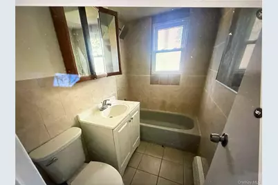 5A Hemlock Drive, Bay Shore, NY 11706 - Photo 3