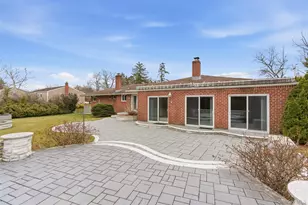 137 Burr Rd, East Northport, NY 11731 - Photo 37