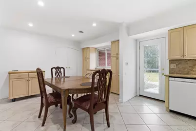 137 Burr Road, East Northport, NY 11731 - Photo 9