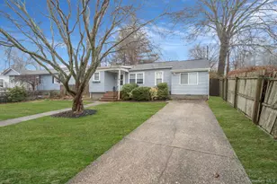 11 Rosemont Ave, Farmingville, NY 11738 - Photo 3