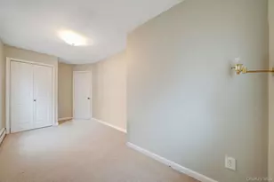 11 Rosemont Ave, Farmingville, NY 11738 - Photo 23