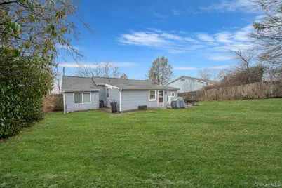 11 Rosemont Avenue, Farmingville, NY 11738 - Photo 31