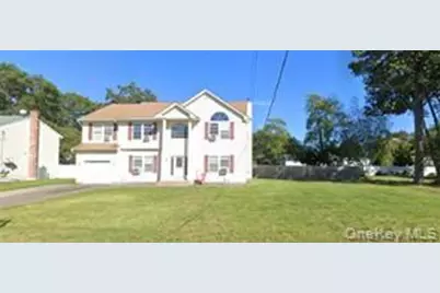 141 N 28 Street N, Wheatley Heights, NY 11798 - Photo 1
