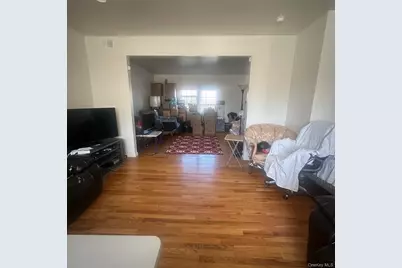 141 N 28 Street N, Wheatley Heights, NY 11798 - Photo 3