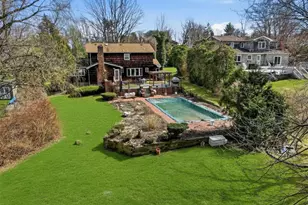 35 E Neck Rd, Huntington, NY 11743 - Photo 31