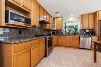 40 E Penn Street, Long Beach, NY 11561 - Photo 15