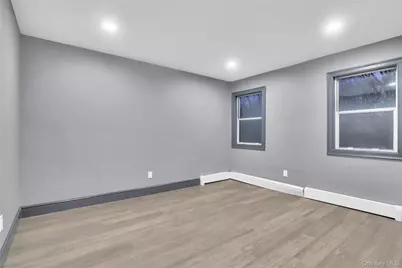 99 Ontario St, Port Jefferson Station, NY 11776 - Photo 15