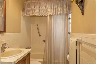 133 Judith Ln, Valley Stream, NY 11580 - Photo 9