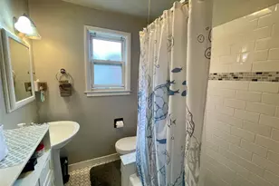 372 E 235th St, Bronx, NY 10470 - Photo 11