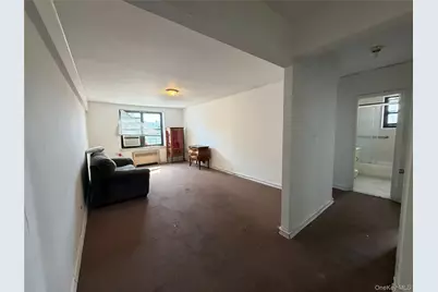 90-09 Northern Boulevard #303, Jackson Heights, NY 11372 - Photo 9