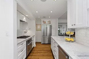 32 Kingsbury Rd, New Rochelle, NY 10804 - Photo 11