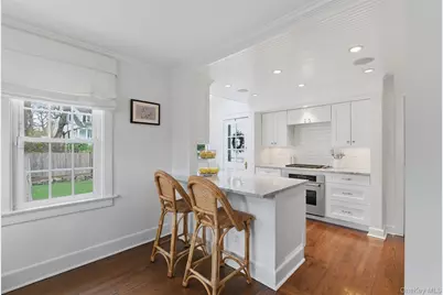 32 Kingsbury Road, New Rochelle, NY 10804 - Photo 9