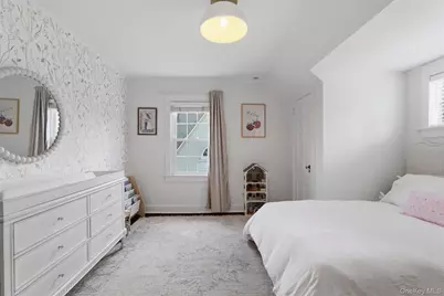 32 Kingsbury Road, New Rochelle, NY 10804 - Photo 15