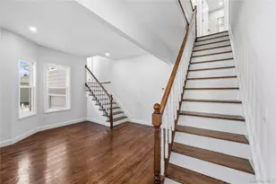 22 Colonial Ave, Freeport, NY 11520 - Photo 9