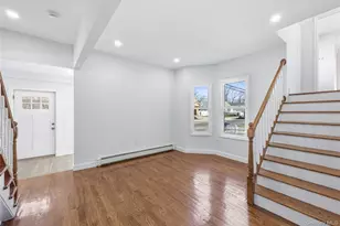 22 Colonial Ave, Freeport, NY 11520 - Photo 11