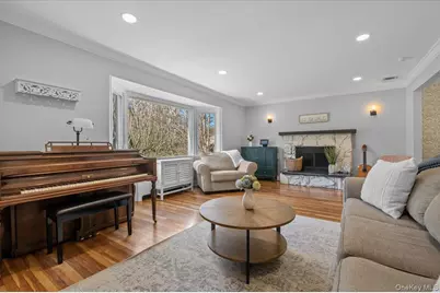 16 Ingold Drive, Dix Hills, NY 11746 - Photo 5