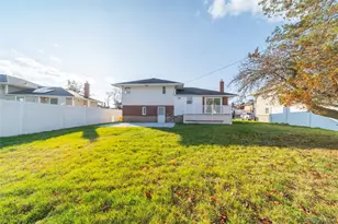 8 Spector Ln, Plainview, NY 11803 - Photo 15