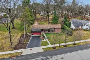 6 Yates Blvd, Poughkeepsie, NY 12601 - Photo 3