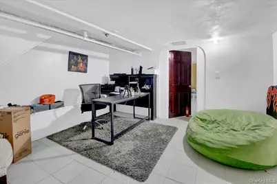 4344 Boyd Avenue, Bronx, NY 10466 - Photo 19