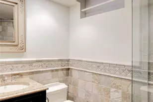 330 Chestnut Dr, East Hills, NY 11576 - Photo 27