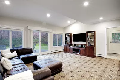 330 Chestnut Drive, East Hills, NY 11576 - Photo 13