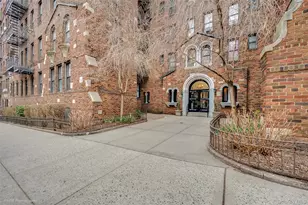 43-33 46th St, Sunnyside, NY 11104 - Photo 13