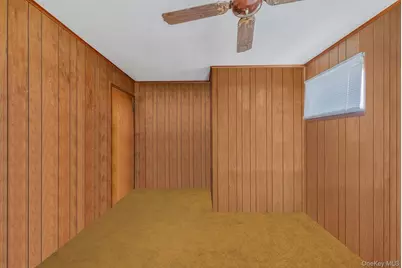 42 Centerwood Street, West Babylon, NY 11704 - Photo 19