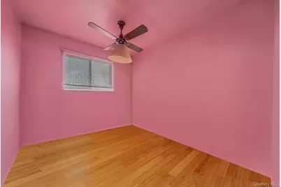 42 Centerwood Street, West Babylon, NY 11704 - Photo 17