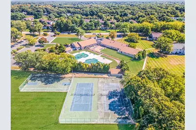 9 Kiowa Court #9, Coram, NY 11727 - Photo 17