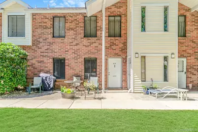 9 Kiowa Court #9, Coram, NY 11727 - Photo 11