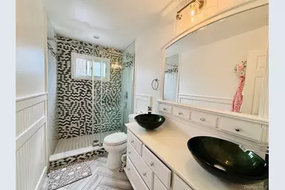 1663 Waring Avenue, Bronx, NY 10469 - Photo 19