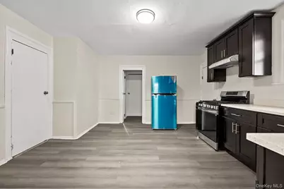 11 Lafayette Place #1, Yonkers, NY 10701 - Photo 5