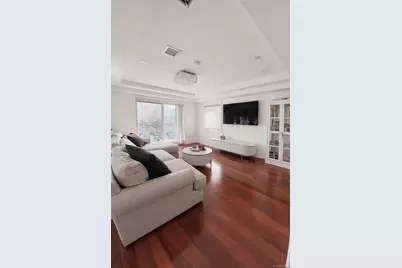 147-25 18th Avenue, Whitestone, NY 11357 - Photo 5