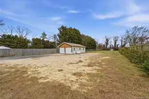 511 Old North Ocean Ave, Patchogue, NY 11772 - Photo 17