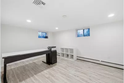 511 Old North Ocean Avenue, Patchogue, NY 11772 - Photo 15