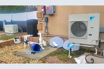 98 Sutton Park Road, Poughkeepsie, NY 12603 - Photo 23