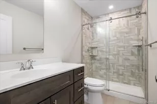 32 Florida Ave, Medford, NY 11763 - Photo 19