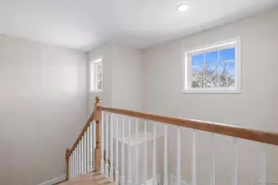 32 Florida Ave, Medford, NY 11763 - Photo 13