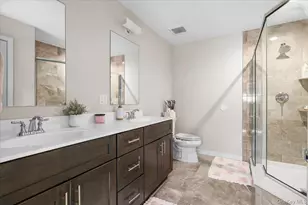 32 Florida Ave, Medford, NY 11763 - Photo 15