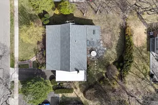 23 Hartley Rd, Great Neck, NY 11023 - Photo 45