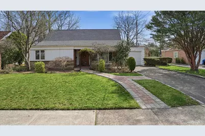 23 Hartley Road, Great Neck, NY 11023 - Photo 1