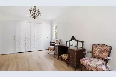 23 Hartley Road, Great Neck, NY 11023 - Photo 19