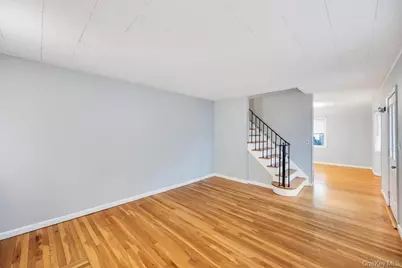 171 N Ontario Street, Ronkonkoma, NY 11779 - Photo 9