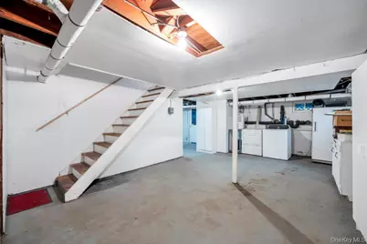 171 N Ontario Street, Ronkonkoma, NY 11779 - Photo 21