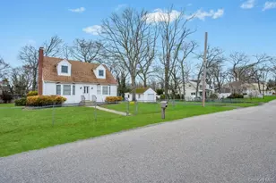 171 N Ontario St, Ronkonkoma, NY 11779 - Photo 3