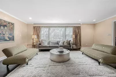 18 Woodland Road, Roslyn, NY 11576 - Photo 3