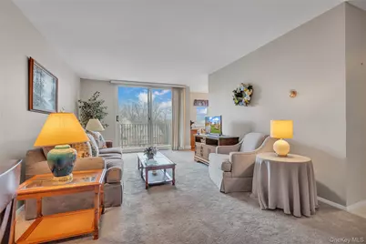 1 Lakeview Drive #4L, Peekskill, NY 10566 - Photo 5